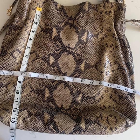 Michael Kors Python Embossed Leather Drawstring Bucket Tote,Satchel Shoulder Bag - Picture 2 of 3